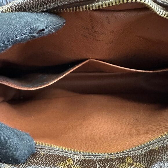 Authentic Louis Vuitton Monogram Compiegne 28 Clutch/Toiletry Bag - Picture 12 of 14